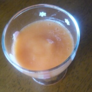人参とマンゴーのジュース